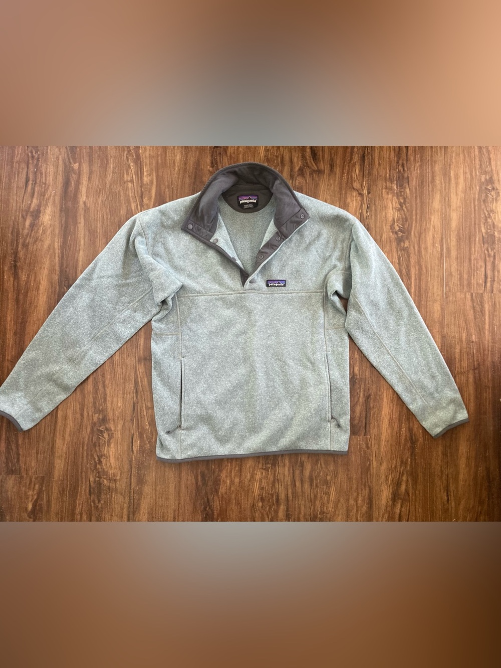 Patagonia Men's Heather Light Sage Snap-T Pullover with Dark Gray Collar Size S